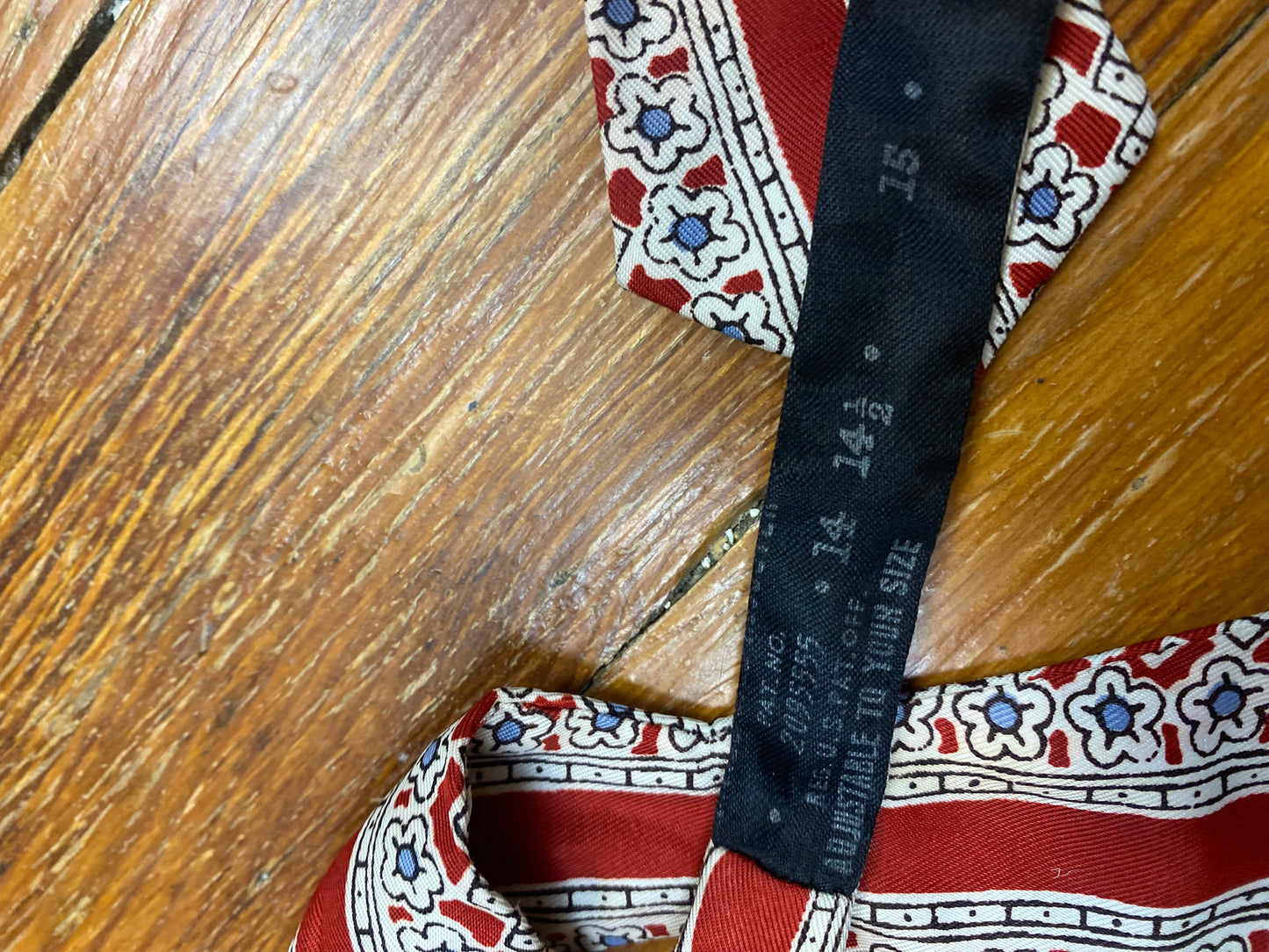 50's Self-Tie Wine Red Blue Graphic Print Bowtie