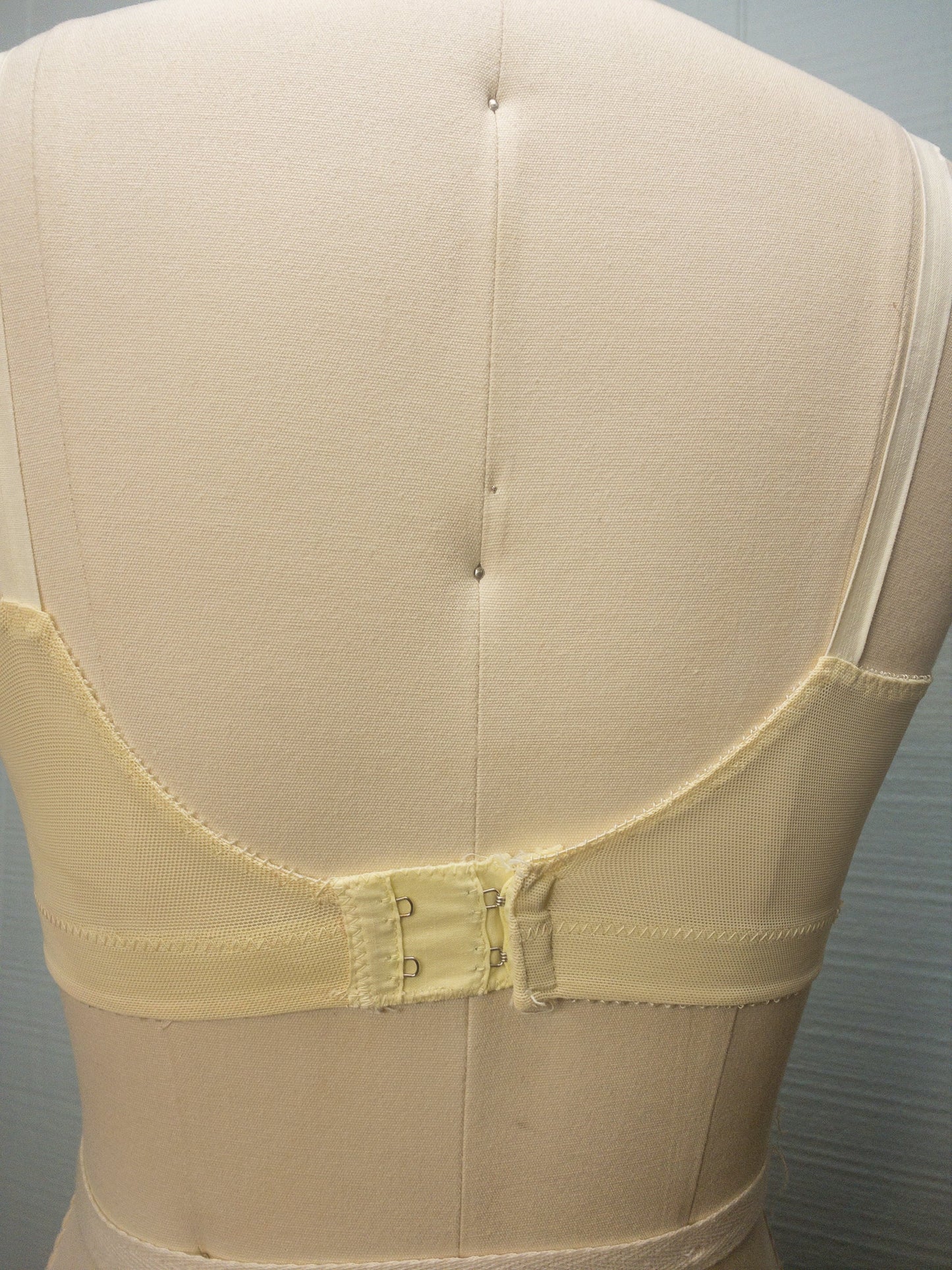 60's Butter Yellow Flower Bud Bullet Bra | 34B