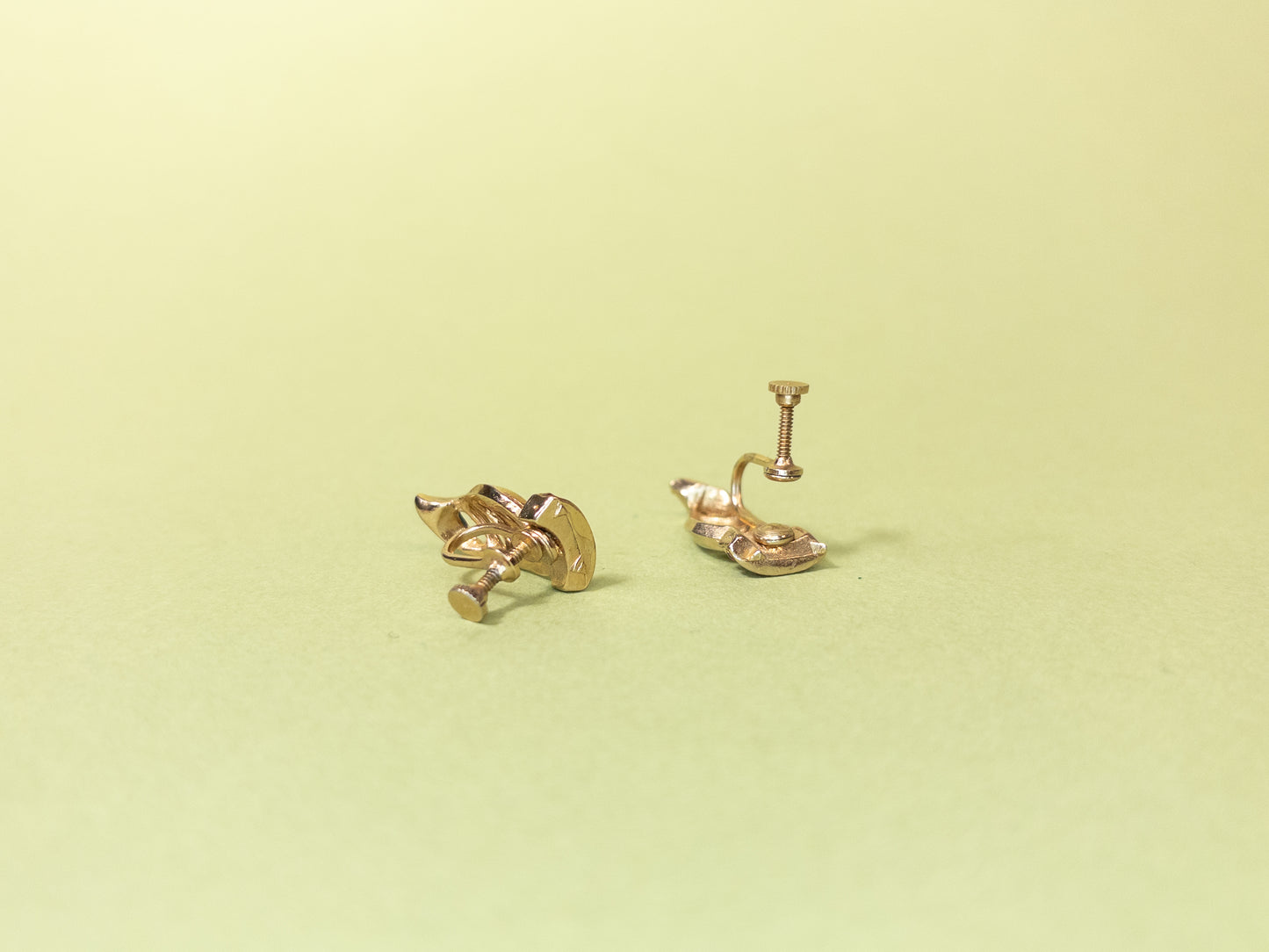 Vintage Gold Winged Pink Rhinestone Screwback Earrings
