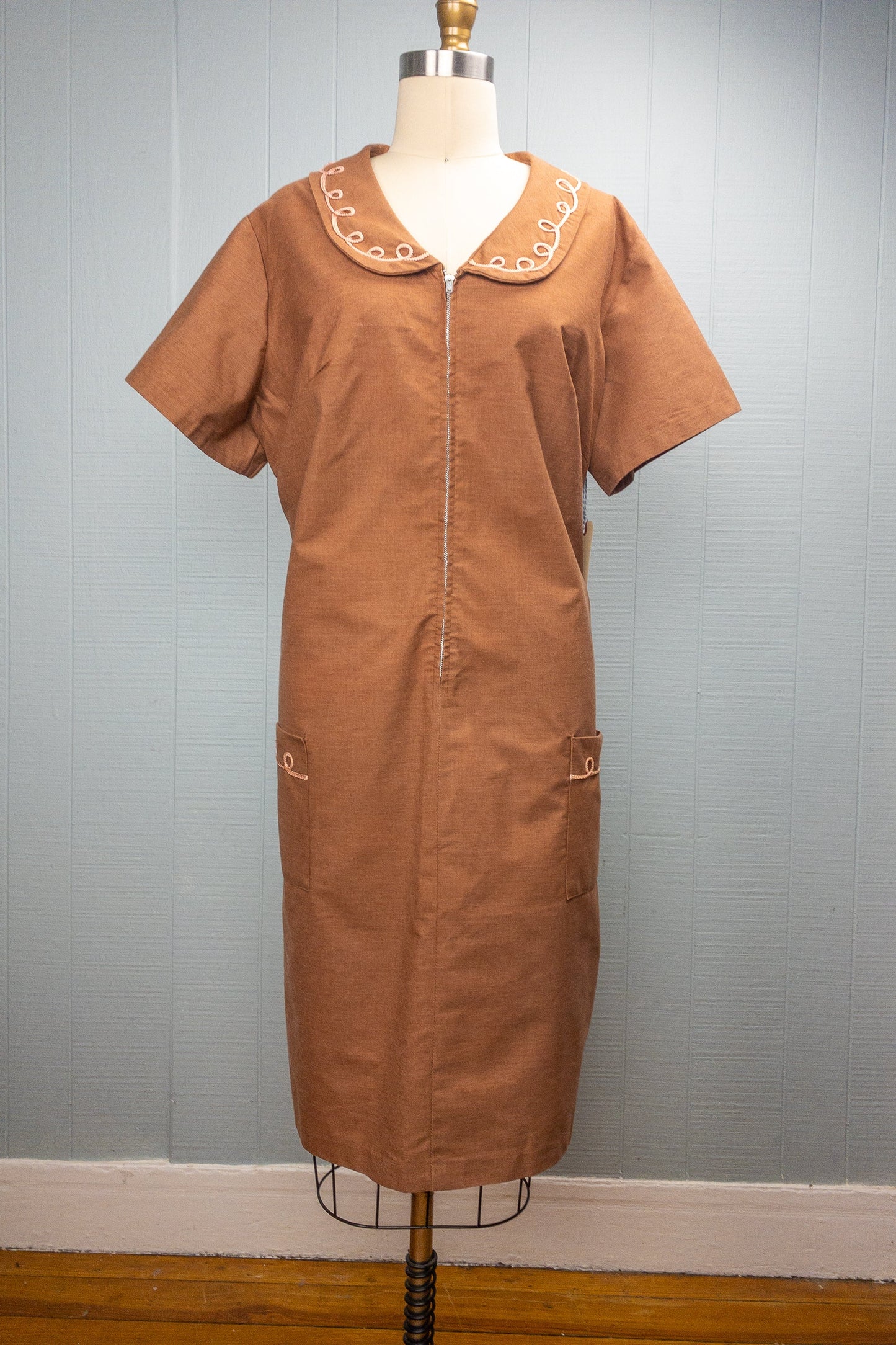 60's Brown Zip Front House Dress | XXL