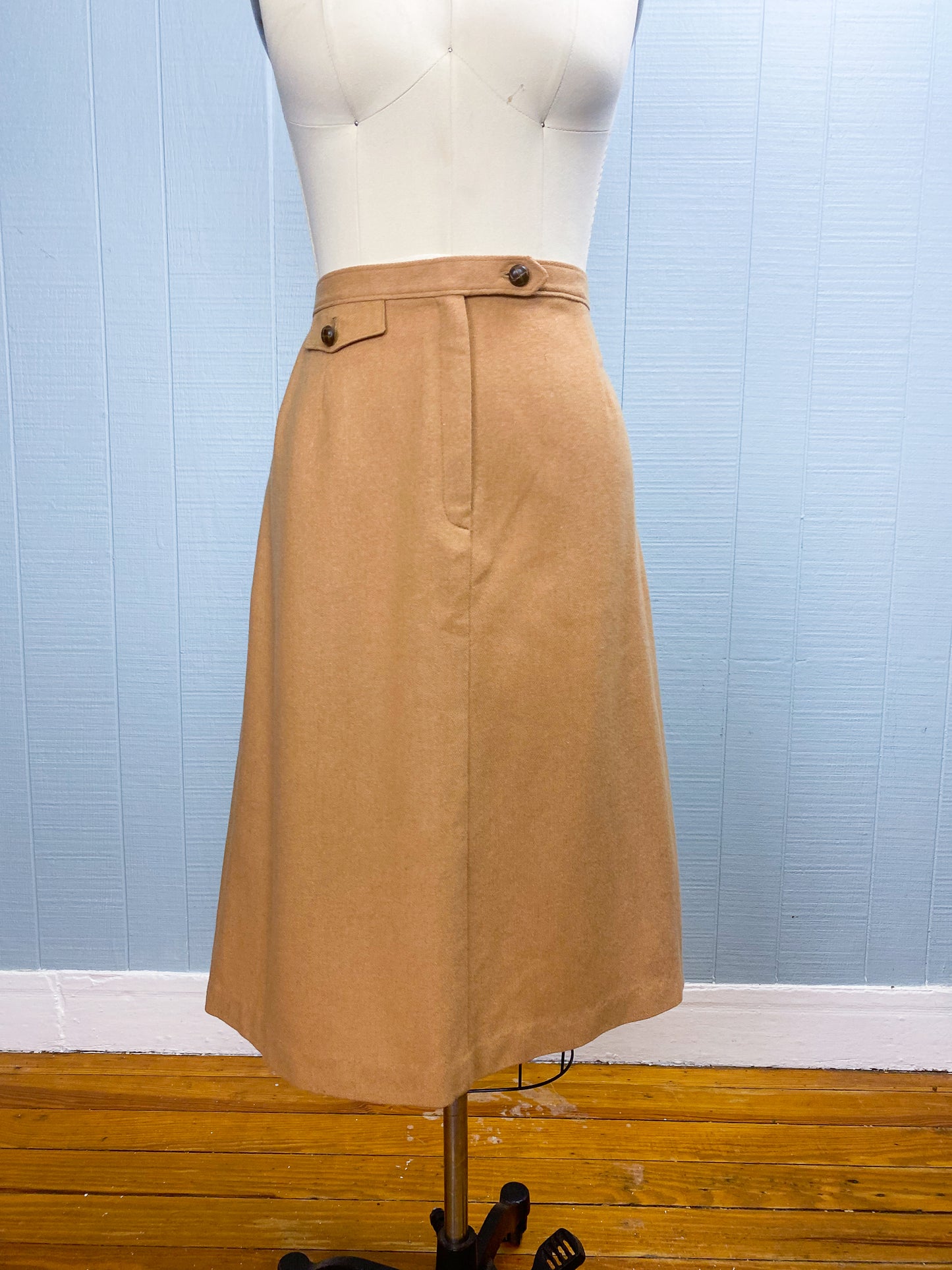 70's Peerless of Boston Tan A Line Skirt | W: 32"
