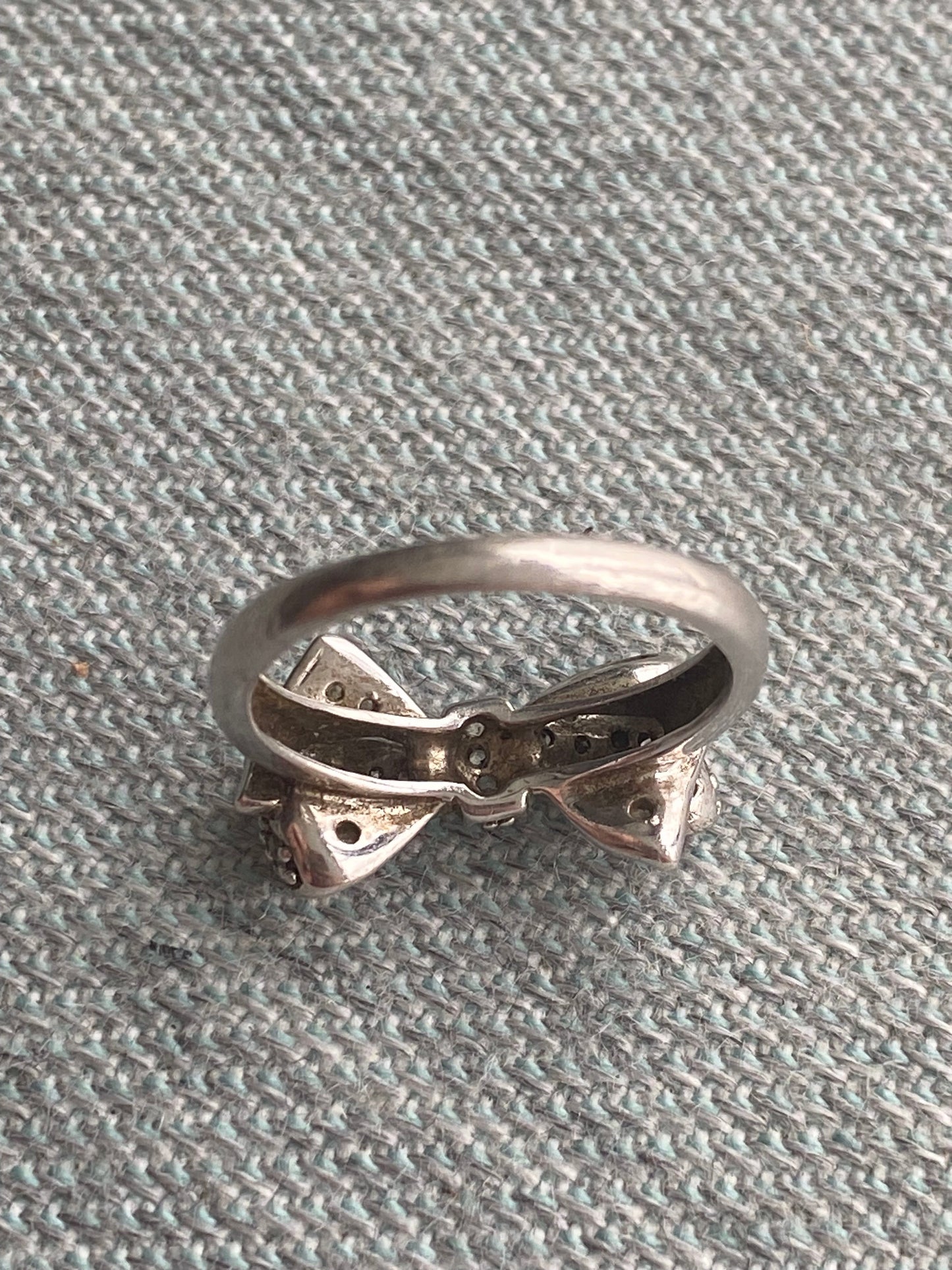 Tied Up in Bows Sterling Silver Ring | Size 7