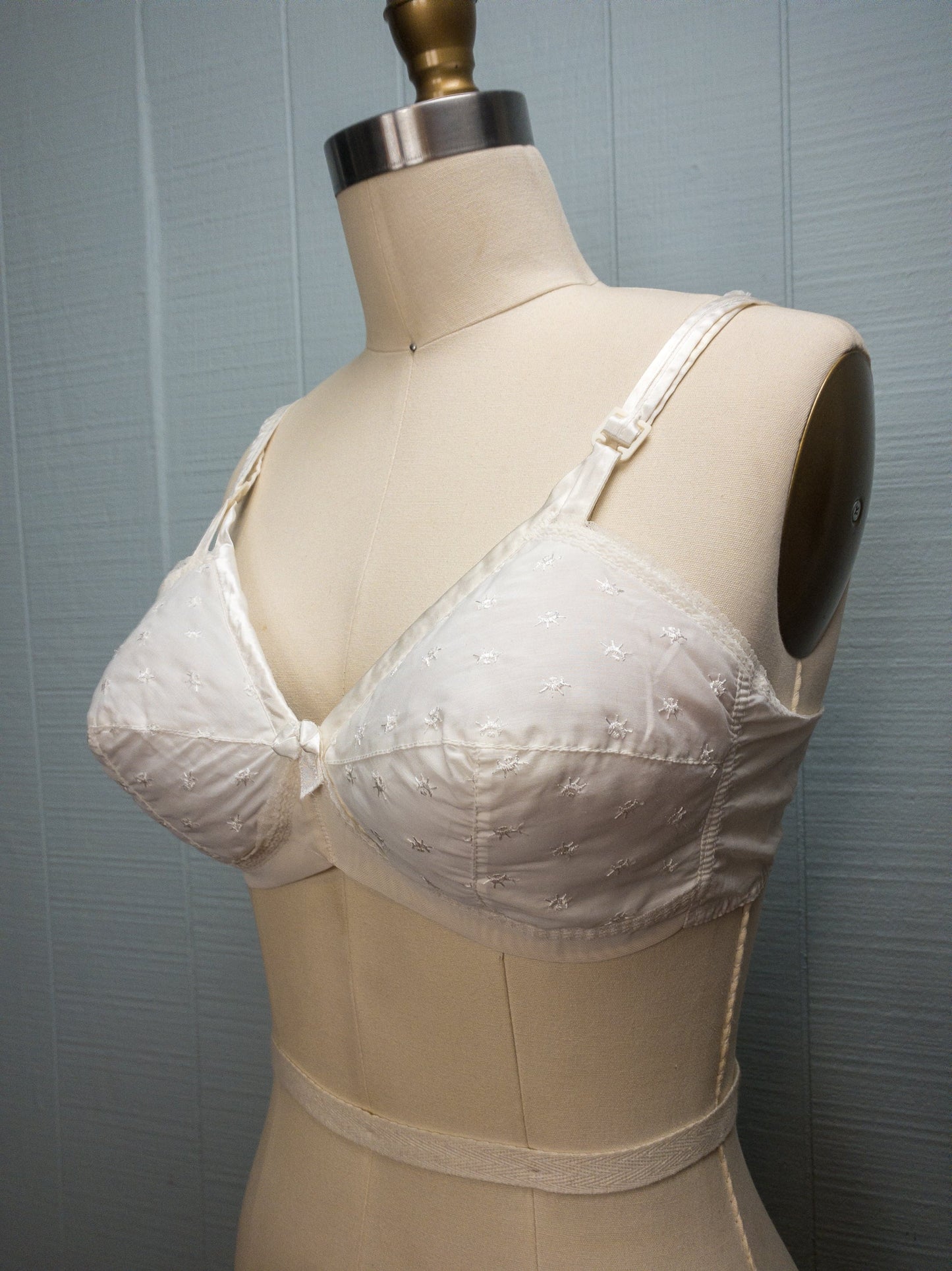 50's White Sunrays Bullet Bra