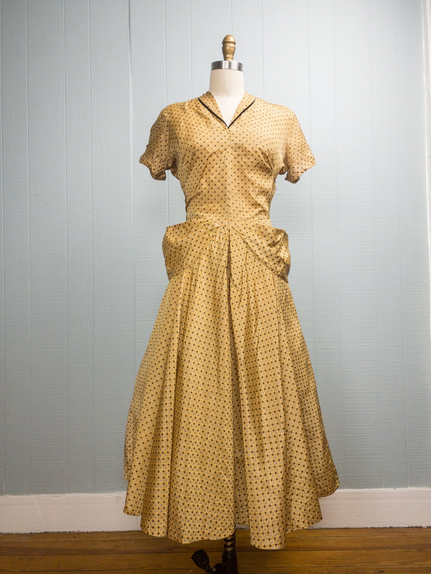 40s 50s Golden Sun Gown | M/L