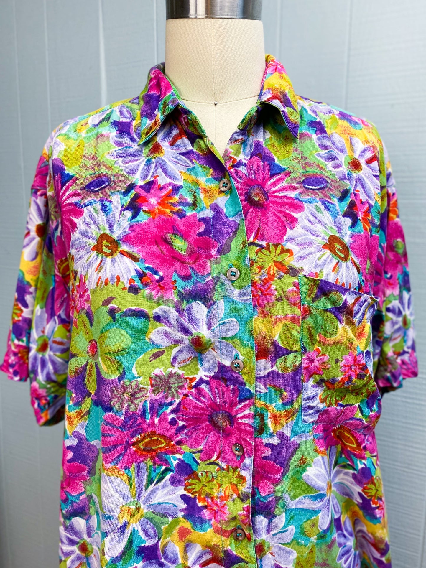 80's Floral Watercolor Rainbow Shirt | XL/XXL