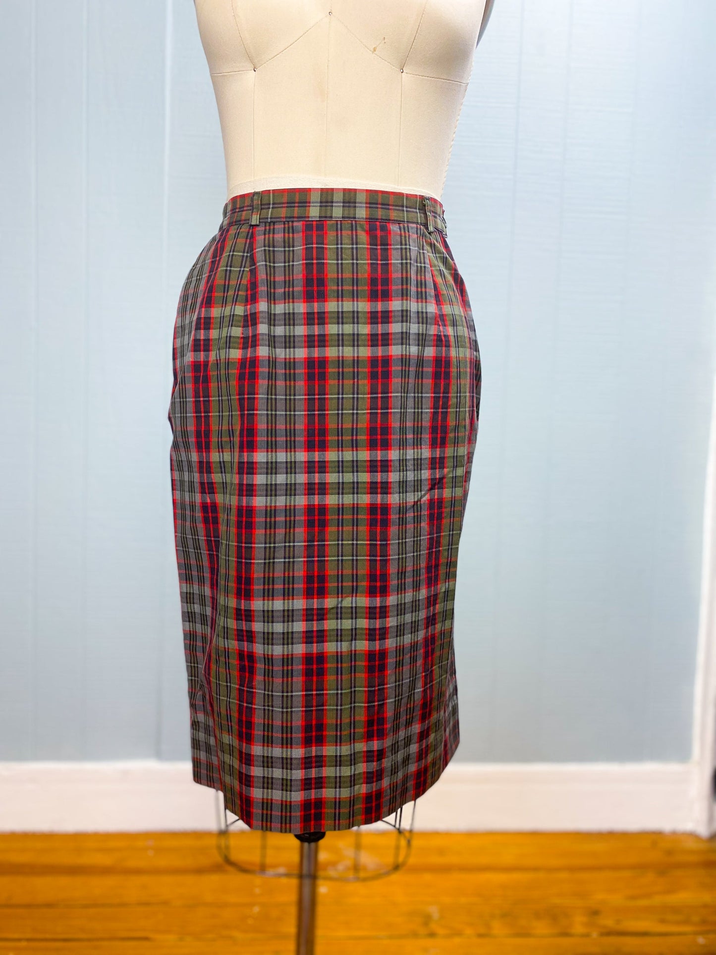 50's Juniorite Grey Green Red & Black Plaid Pencil Skirt | W 26"