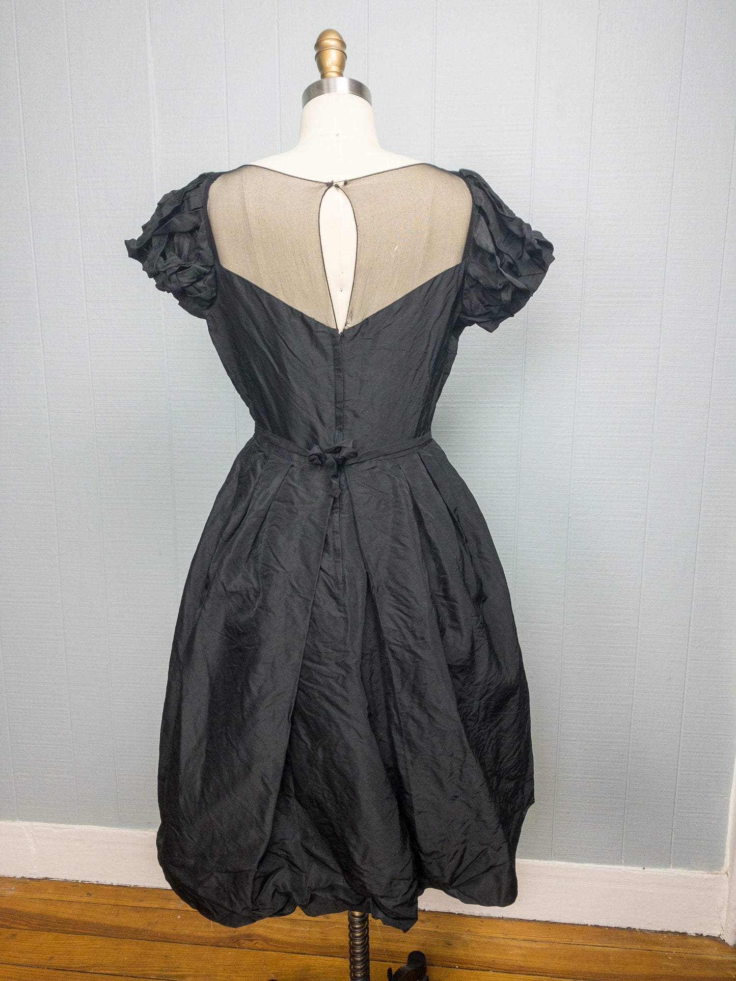 50's Wounded Black Silk Dress with Lattice Puff Sleeve