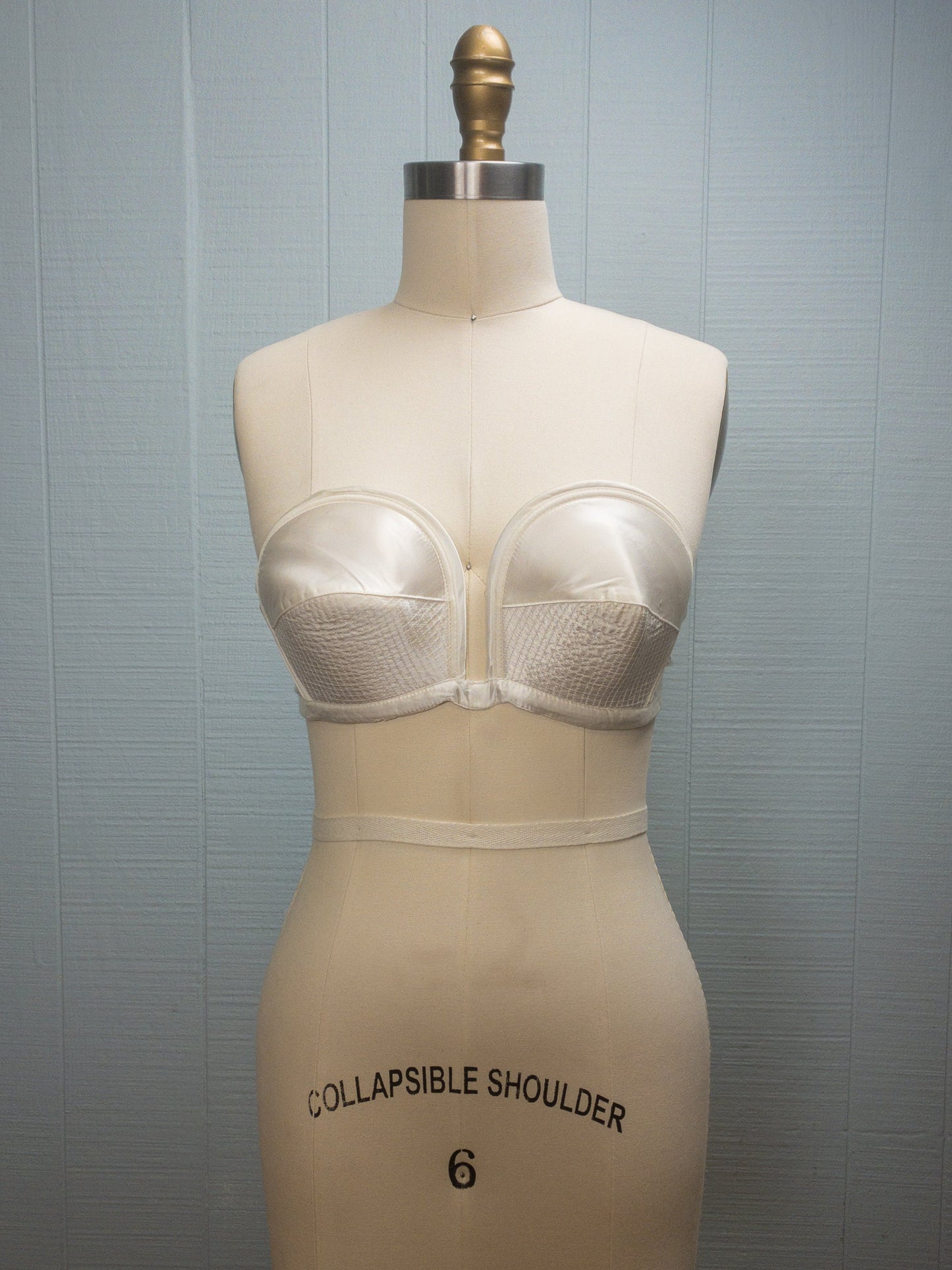 1951 women's Gilead strapless bra slip United Mills Corp vintage