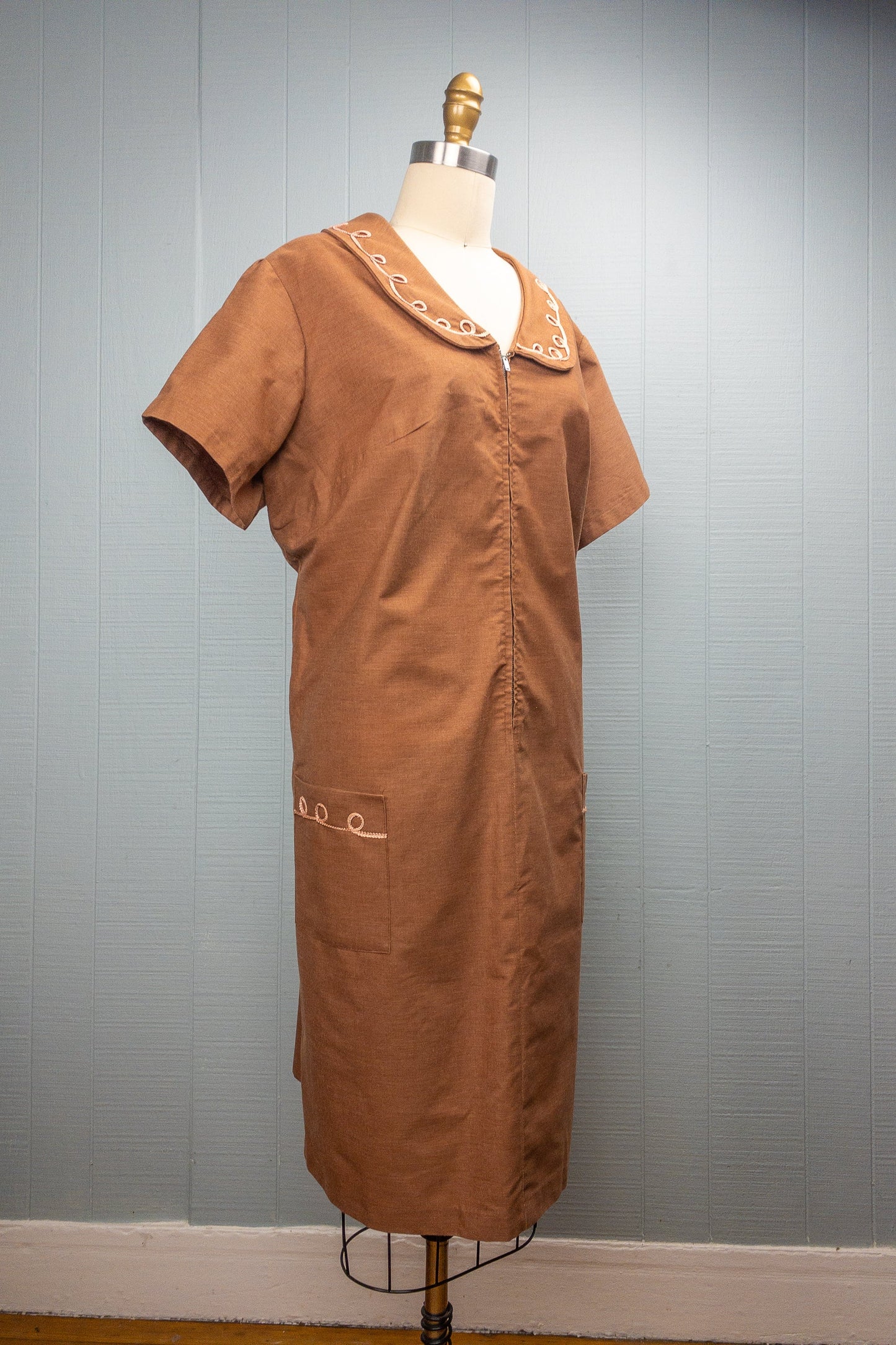 60's Brown Zip Front House Dress | XXL
