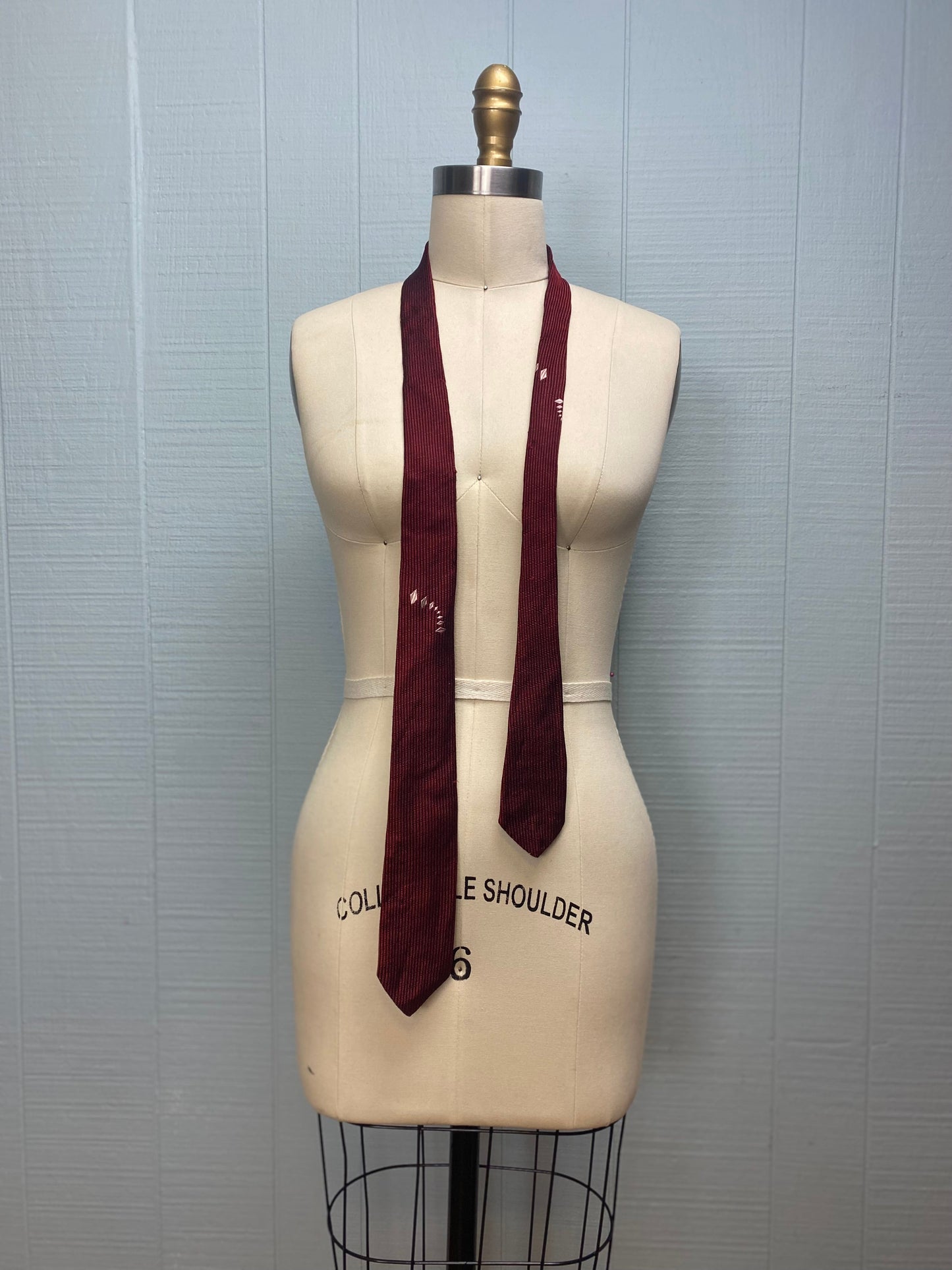50's 60's Skinny Maroon Red Diamond Silk Tie