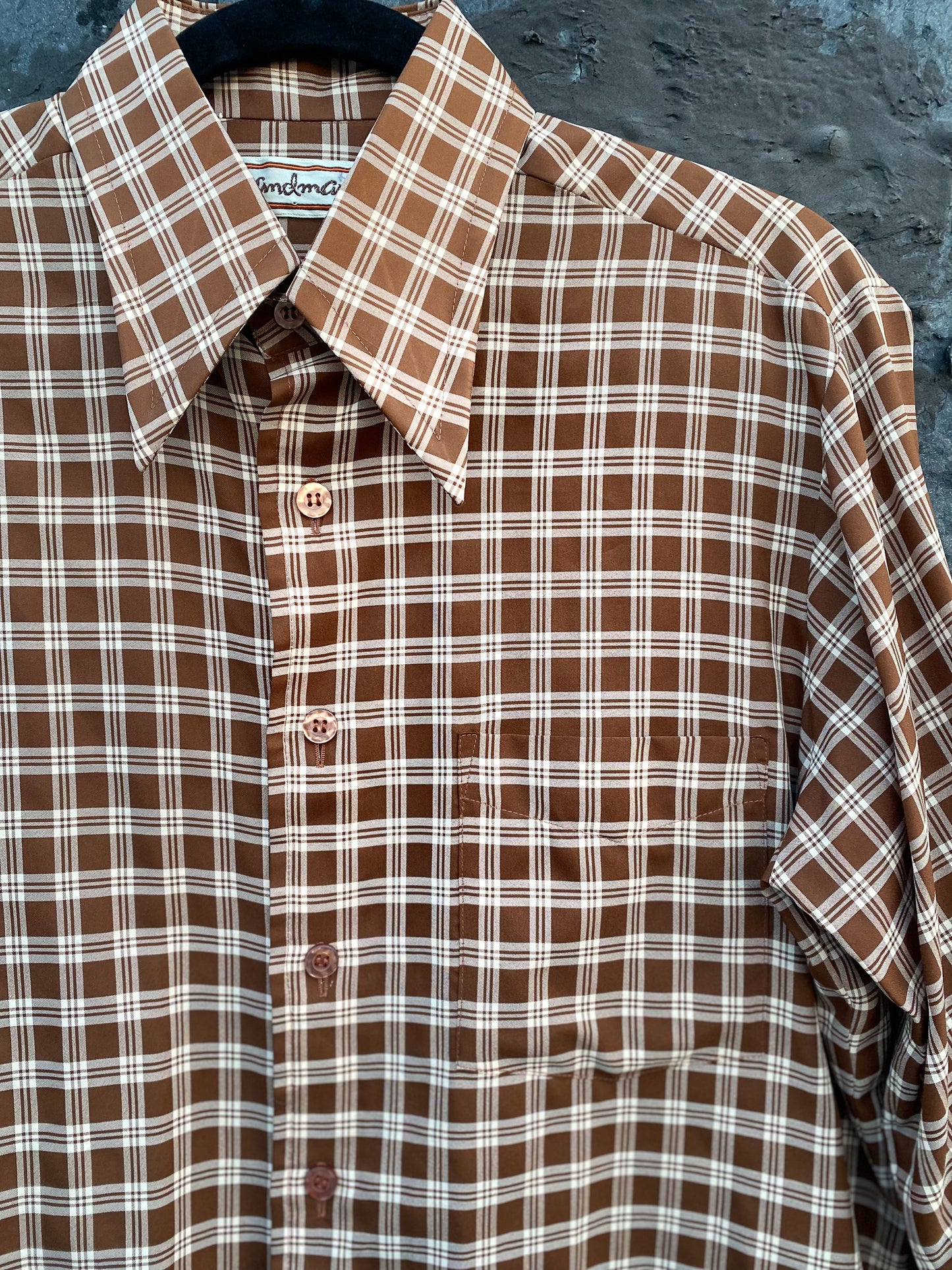 70s 80s Brown & White Plaid Dagger Collar Western Shirt | M/L