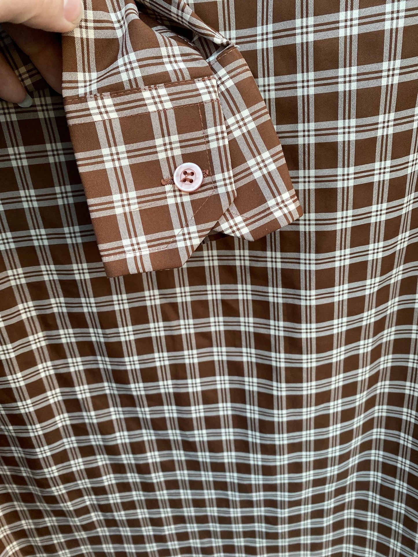 70s 80s Brown & White Plaid Dagger Collar Western Shirt | M/L