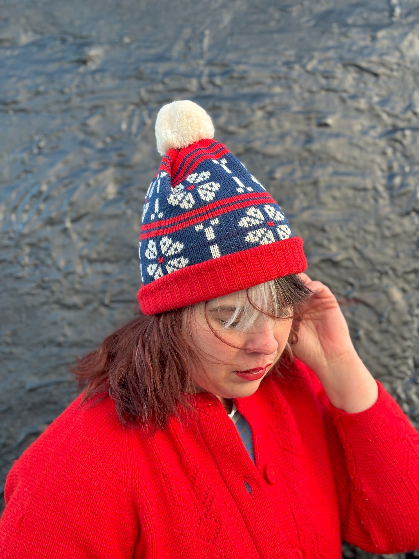 60's "Marvelous Mrs. Maisel" Red, Blue & White Fairisle Winter Beanie