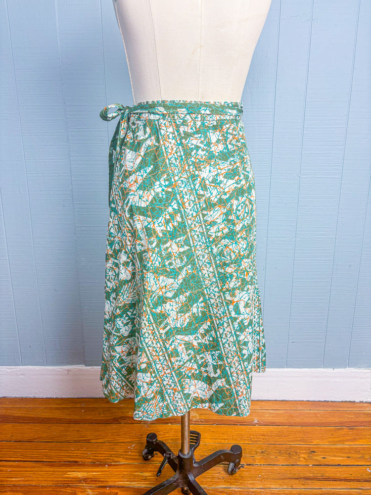 50s Mrs. Maisel Green Batik Novelty Wrap Skirt | M/L
