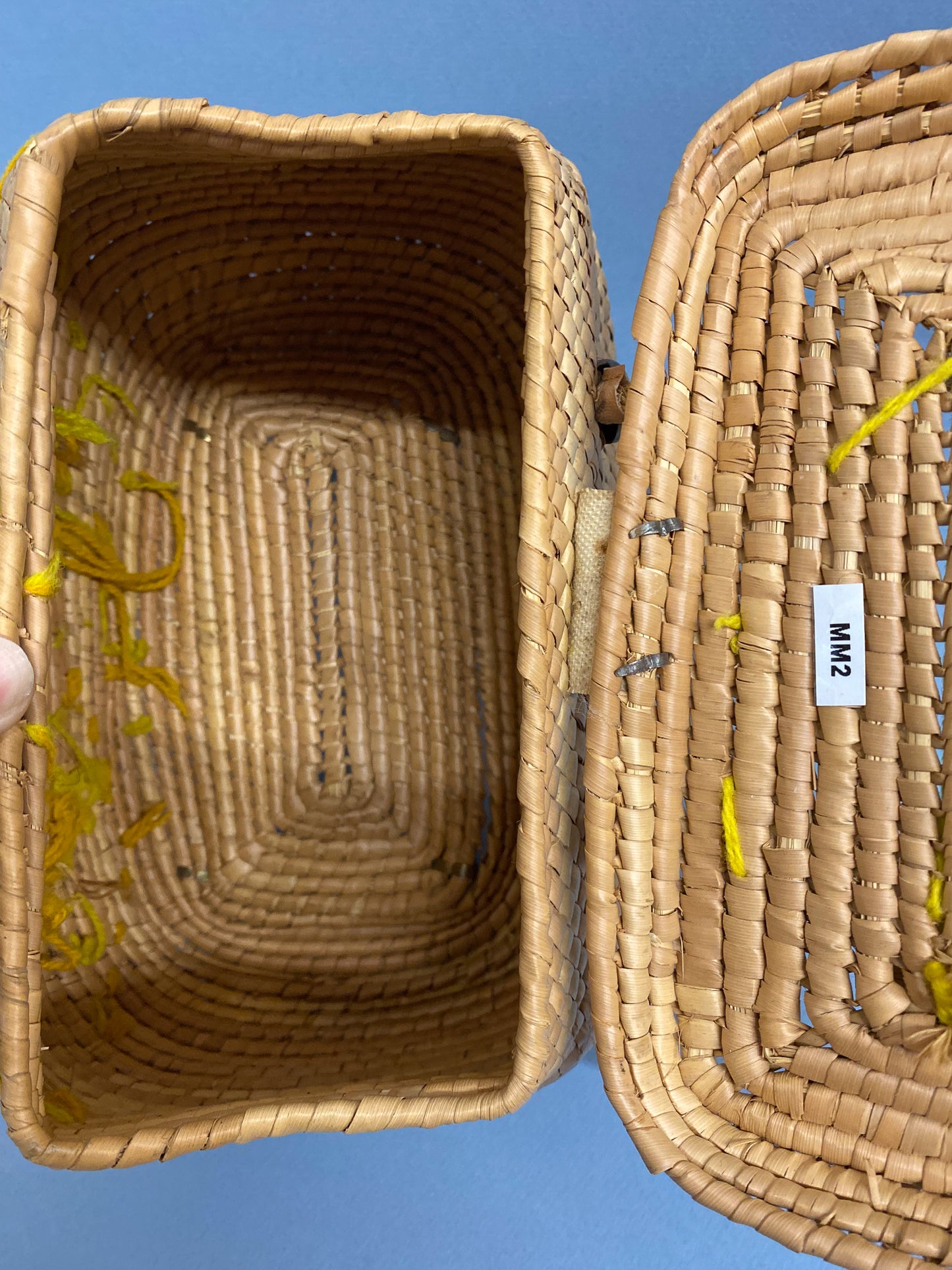 50's 60's Mrs. Maisel Rattan Straw Box Purse Yellow Yarn Floral