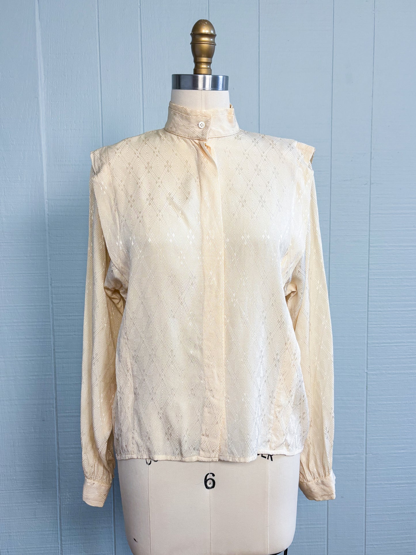 80's Cream Silk Diamond Pattern Blouse Stand Collar "Cassidy" | M