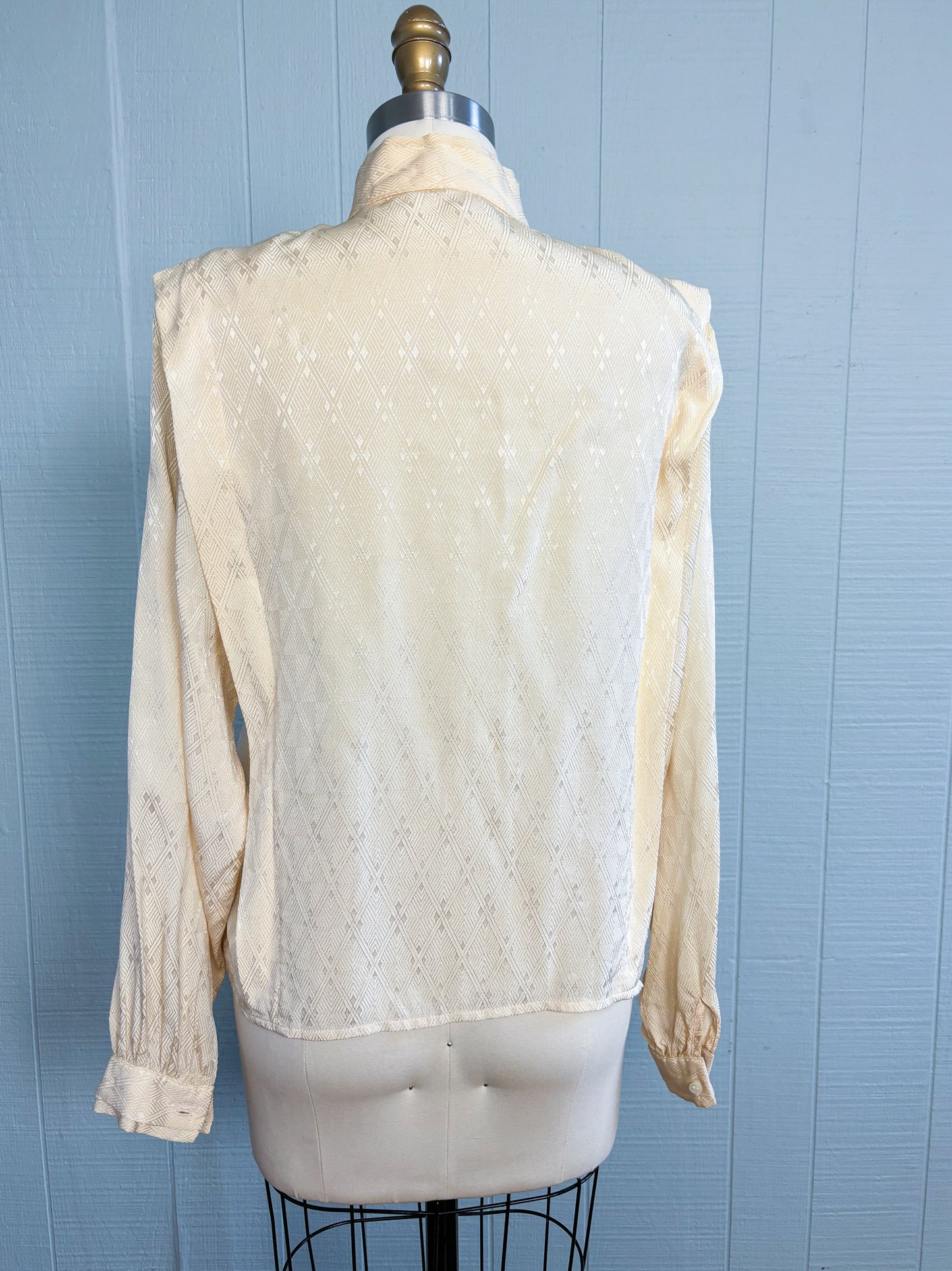 80's Cream Silk Diamond Pattern Blouse Stand Collar "Cassidy" | M