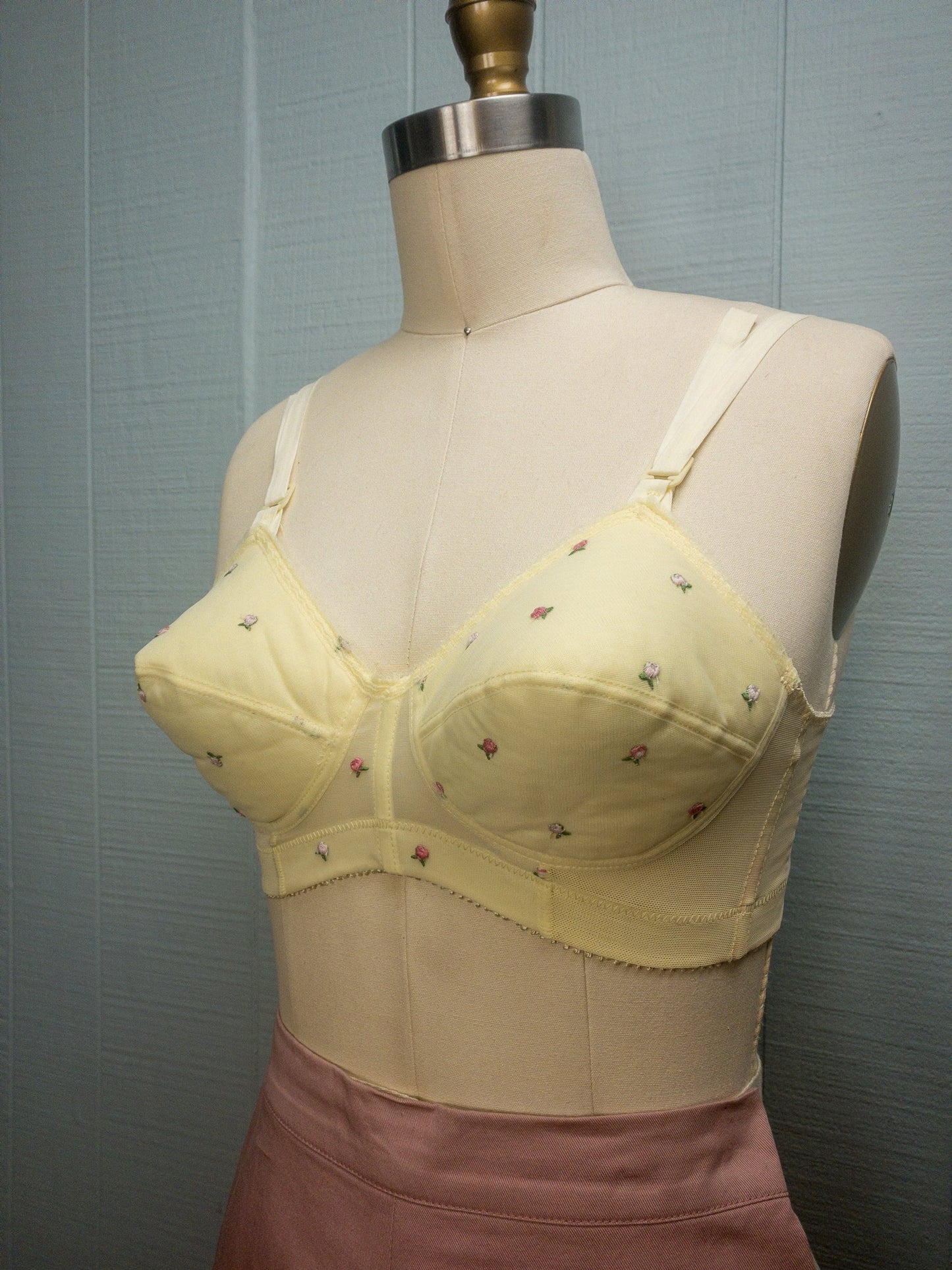 60's Butter Yellow Flower Bud Bullet Bra | 34B