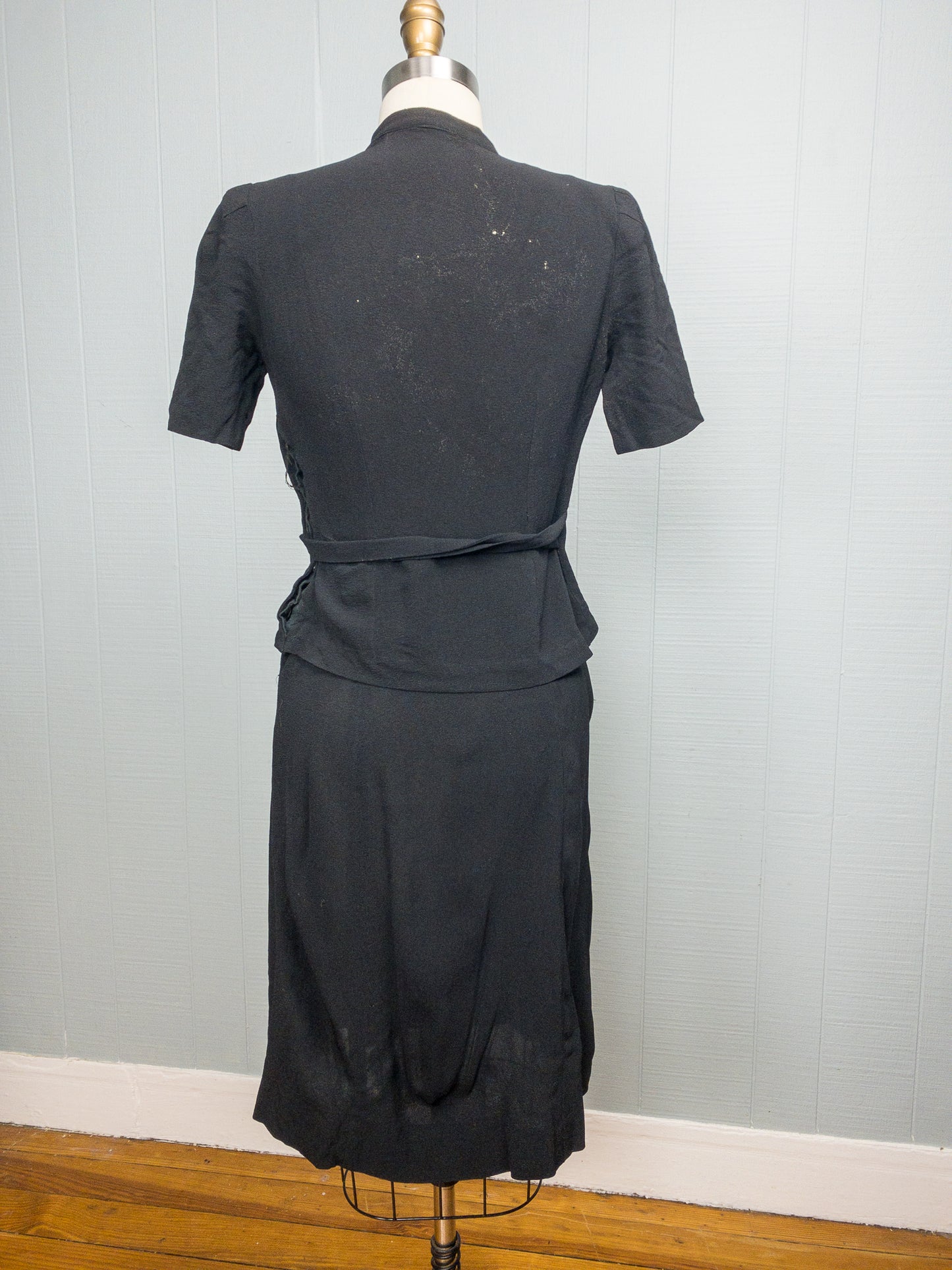 40's Wounded Wrap Dress with Rose Sequin